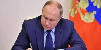 Vladimir Putin undertecknade en lag för att öka försvarsutgifterna