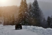 roads closed romania snow blizzard counties police