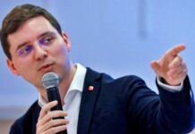 Europarlamentarul Roman care cere Includerea Apartenentei la UE si NATO in Constitutia Romaniei Europarlamentarul Roman cere Includerea Apartenentei UE NATO Constitutia Romaniei