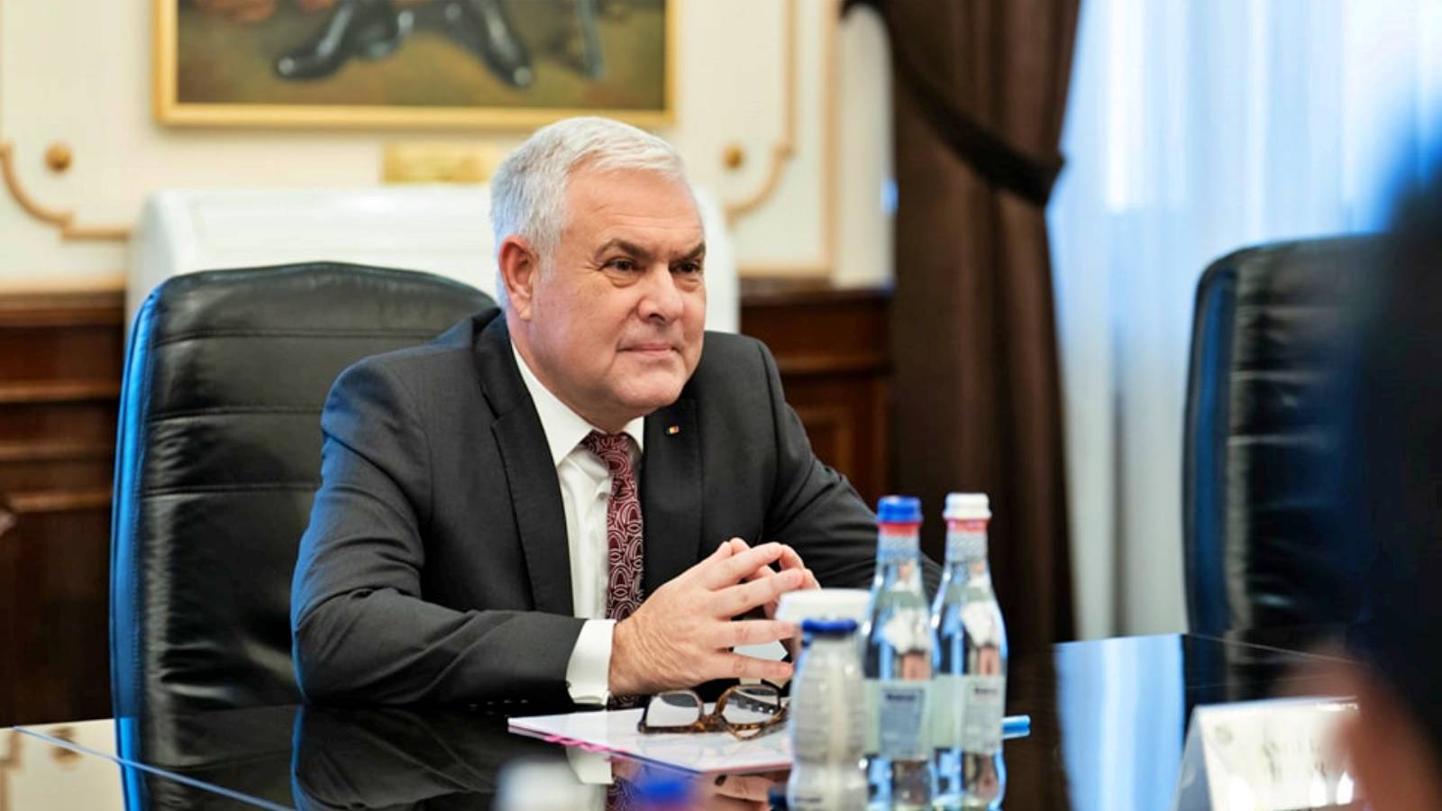 Embedsmand for forsvarsminister I SIDSTE ØJEBLIK Information relateret til vigtige aktiviteter Rumænien