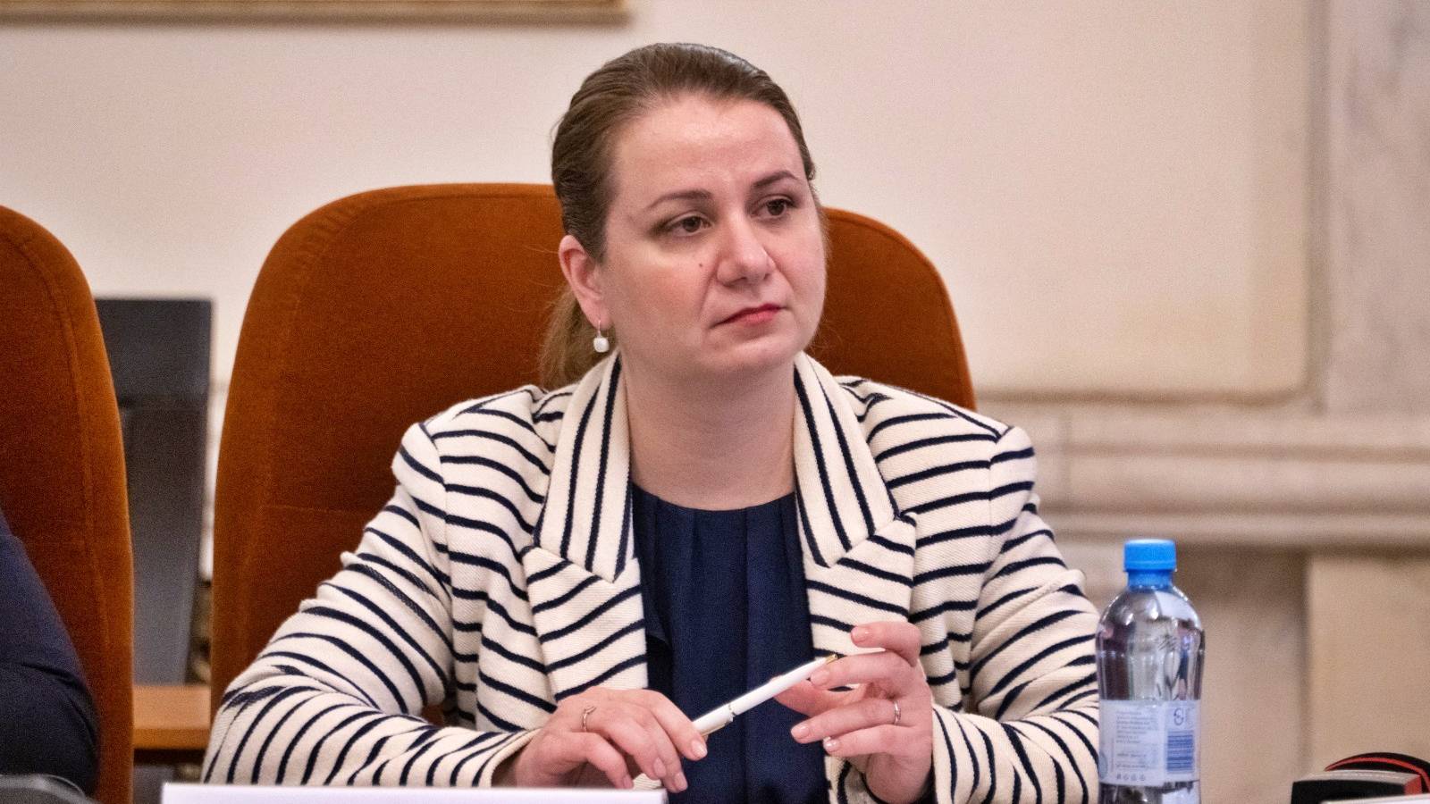 Decisioni ufficiali del Ministro dell'Istruzione ULTIMO MOMENTO Problemi gravi Scuole rumene