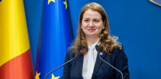 Utbildningsminister LAST MOMENT Rapport Tillkännagivanden av Deca League för rumänsk utbildning