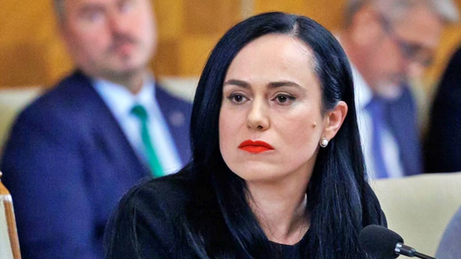 Arbetsmarknadsminister Officiell åtgärd SISTA Ögonblicket Simone-Bucura Oprescu Romani