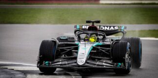 El HIT de Fórmula 1 Lewis Hamilton da la salida oficial del equipo Mercedes