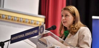 Der Bildungsminister 2 wichtige offizielle Ankündigungen in letzter Minute zu rumänischen Schülerschulen