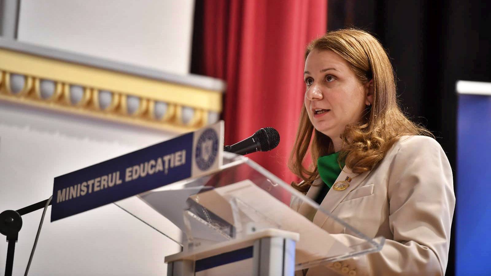 Ministrul Educatiei 2 Anunturi Oficiale Importante ULTIM MOMENT Vizand Scolile Elevii Romania