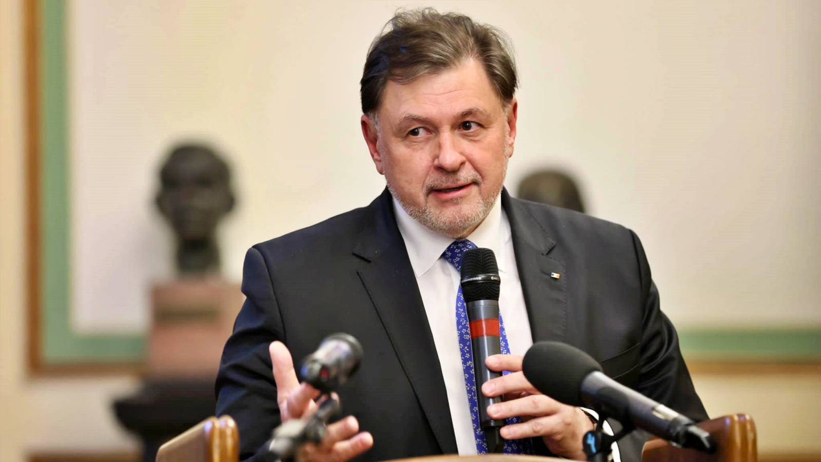 Ministro de Sanidad Funcionario ÚLTIMA HORA Medidas especiales impuestas a Rumania