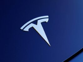 Tesla annoncerer store fyringer globalt, hvor mange mennesker er berørt