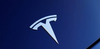 Tesla annonce des licenciements majeurs dans le monde