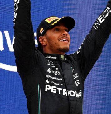 Oficjalne ogłoszenia LAST MINUTE Lewis Hamilton Formuły 1 Mercedes