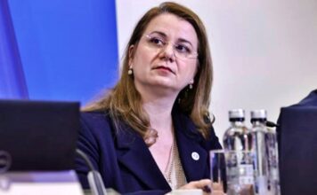 Utbildningsminister 2 Officiella meddelanden SENASTE Ögonblick Studenter Lärare Hela Rumänien