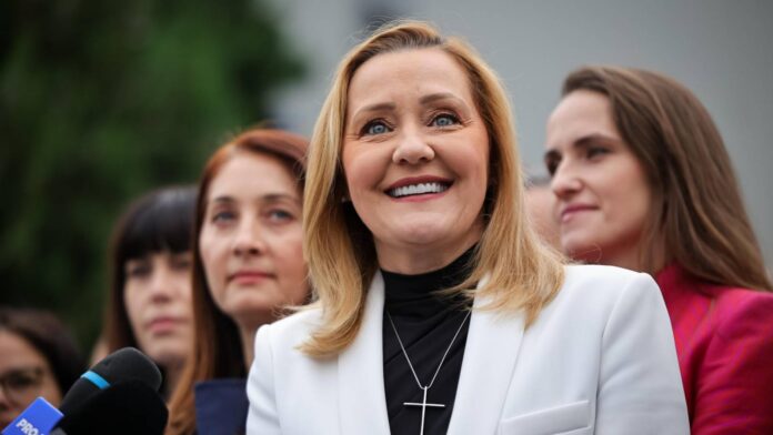 Atacul ULTIM MOMENT Elenei Lasconi Micea Geoana Reclama Presedintele USR Atacul ULTIM MOMENT Elenei Lasconi Micea Geoana Reclama Presedintele USR
