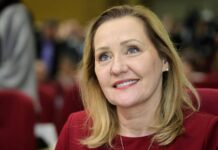 Cererile de ULTIM MOMENT ale Elenei Lasconi cu Privire la Noul Guvern al Romaniei Cererile ULTIM MOMENT Elenei Lasconi Privire Noul Guvern Romaniei