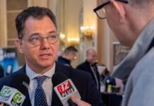 Contractele Oficiale de ULTIM MOMENT pe care Stefan-Radu Oprea le-a Semnat pentru Viitorul Romaniei Contractele Oficiale ULTIM MOMENT Stefan-Radu Oprea Semnat Viitorul Romaniei