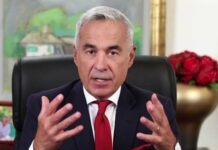 Mesajele de ULTIM MOMENT ale lui Calin Georgescu pentru Milioane de Romani Mesajele ULTIM MOMENT Calin Georgescu Milioane Romani