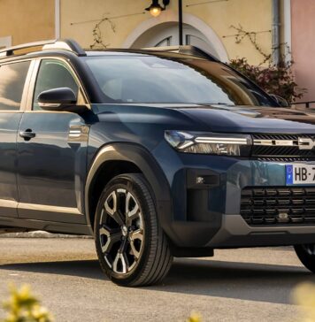 DACIA Duster 2025 motor hibrid 4x4 tehnologie exterior