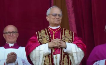 Papa Leo Ales Cardinalii Vatican Cine Este Noul Papa Roma