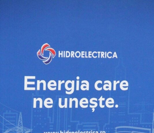 Hidroelectrica Detaliază Acțiunile Curățarea Lacului Acumulare Izvorul Muntelui - Bicaz
