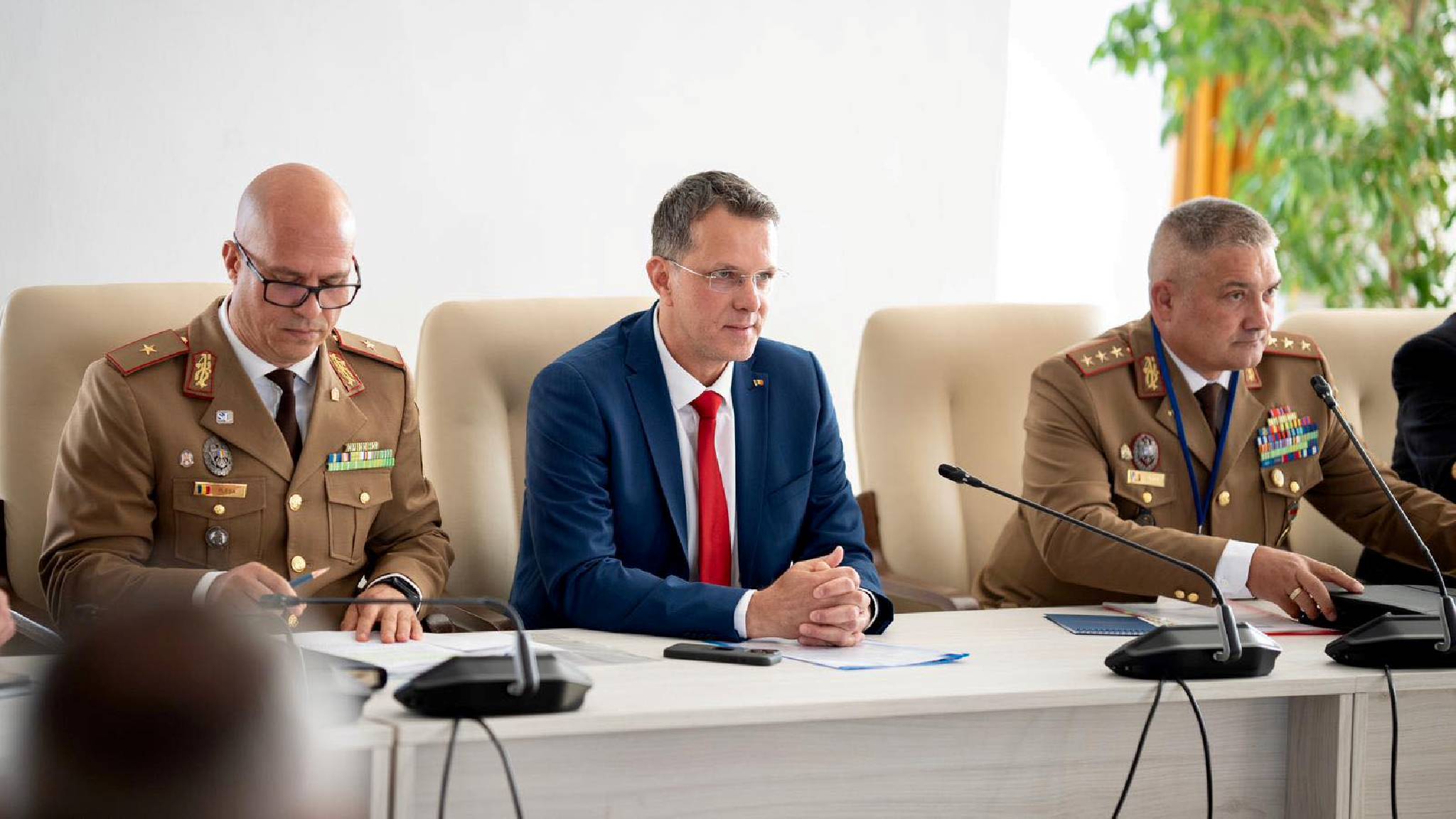 Ministrul Apararii Anunta PRIORITATILE Armata Romana Contextul European Complicat