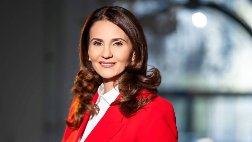 Anca Alexandrescu Vorbeste Calin Georgescu Critica DUR Guvernul Romaniei