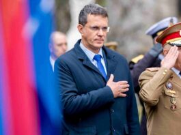 Ministrul Apărării, Ionuț Moșteanu,