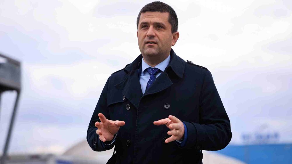 radu miruta ministrul economiei aparare