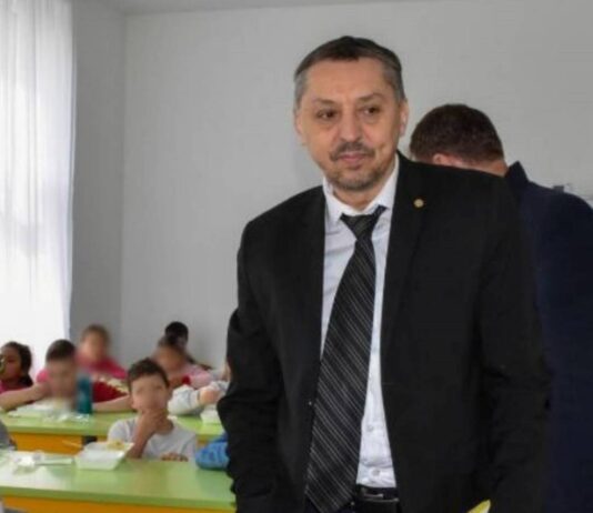 ministrul educatiei administratie hotarare guvern