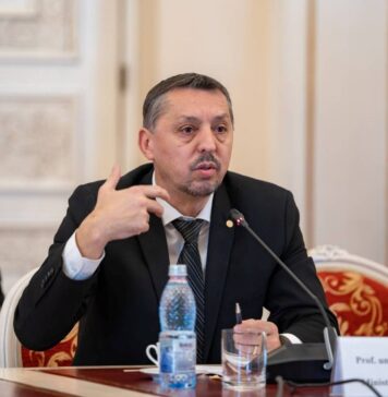 Ministrul Educatiei Dezvaluie un Proiect Important pentru Invatamantul Romanesc ministrul educatiei practici bune invatamant