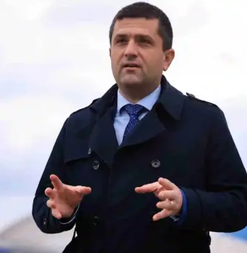 Anunturile Ministrului Apararii privind Romania si Europa, dupa Intalniri cu Reprezentantii Gemaniei si Poloniei Anunturile Ministrului Apararii privind Romania si Europa, dupa Intalniri cu Reprezentantii Gemaniei si Poloniei.