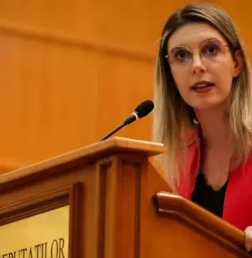 Diana Buzoianu Anunta ca Romania a Primit Avizul OCDE pentru Indeplinirea Conditiilor de Mediu Diana Buzoianu Anunta ca Romania a Primit Avizul OCDE pentru Indeplinirea Conditiilor de Mediu