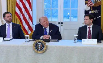 Donald Trump Ameninta ca va Lua Groenlanda cu Forta, daca nu este Cedata de Danemarca (VIDEO) Donald Trump ia groenlanda forta