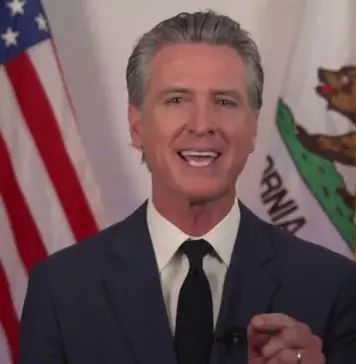 Gavin Newsom: Donald Trump e un Dinozaur T-Rex. A Dezlantuit Legea Junglei la Nivel Global, Europa Trebuie sa se Schimbe. Gavin Newsom Donald Trump Dinzoaur Dezechilibrat