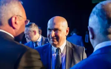 Guvernul Romaniei: Pachetul 3 de Masuri Pune Romania pe Jar si Irita Multi Romani Guvernul Romaniei: Pachetul 3 de Masuri Pune Romania pe Jar si Irita Multi Romani