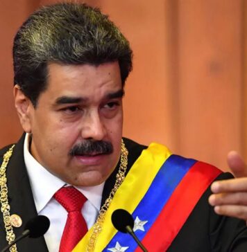 nicolas maduro socheaza nevinovat