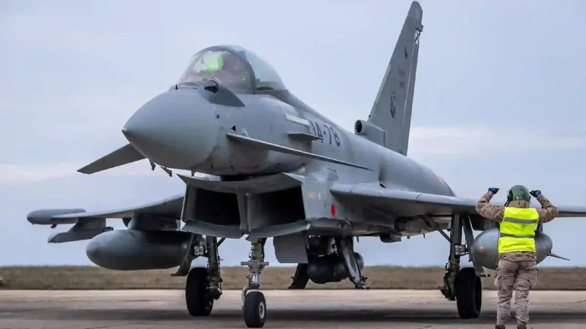 Ministerul Apărării Anunță Noua Escadrilă De Avioane Typhoon Din România, Parteneriatul Cu Japonia și Exercițiile Militarilor Români Ministerul Apărării Anunță Noua Escadrilă De Avioane Typhoon Din România, Parteneriatul Cu Japonia și Exercițiile Militarilor Români