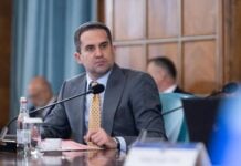 Schema de Compensare Anunțată de Ministrul Transporturilor din Cauza Creșterii Prețurilor la Motorină Ciprian Serban ministrul Transporturilor preturi motorina