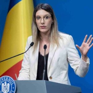 Ministra Mediului Verifică Plajele României, Dovadă de Curaj și Lecție pentru Felul în care ar Trebui Făcute Lucrurile în România
