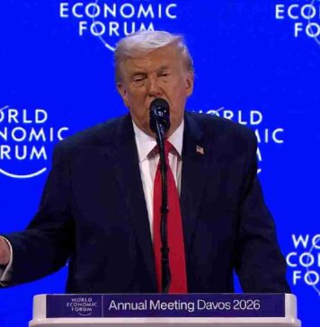 Donald Trump Anunta Intentiile SUA de a Opri Razboiul din Iran, Abandonand si Stramtoarea Hormuz Donald Trump Fuge Razboi Iran