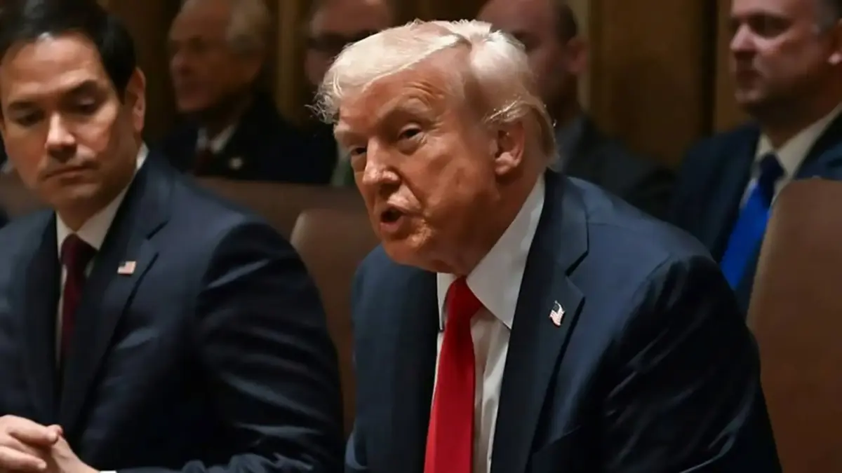 Donald Trump Pregătește Lumea și Pentru O Posibilă Învazie a Cubei Donald Trump Pregătește Lumea și Pentru O Posibilă Învazie a Cubei