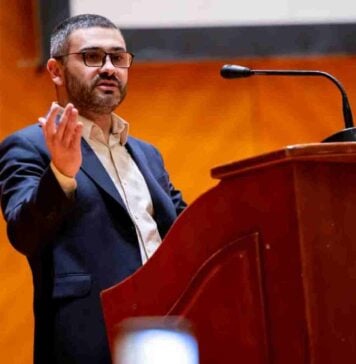 Hotararea Ministrului Muncii cu Masuri de Reorganizare Anuntate in Administratie