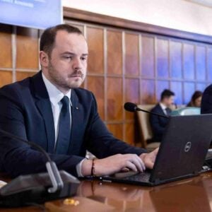 Mesajul Transmis de Ministrul Sănătății din Parlamentul European privind Sănătatea Tinerilor