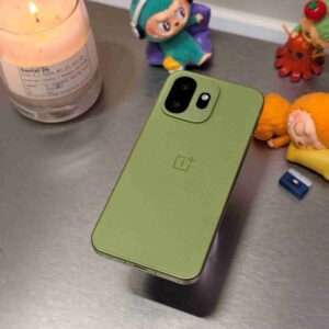 OnePlus 15T a fost Anunțat Oficial cu Specificații Neobișnuit de Bune pentru un Telefon OnePlus