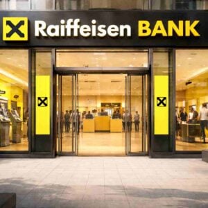 Raiffeisen Bank da Bani Gratuit Timp de 5 Luni Romanilor, Cum ii Poti Obtine