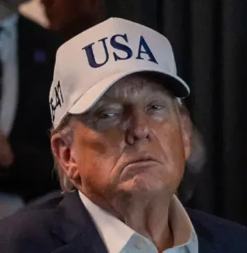 Donald Trump Ține Lumea în Șah, Anulând Negocierile cu Iranul