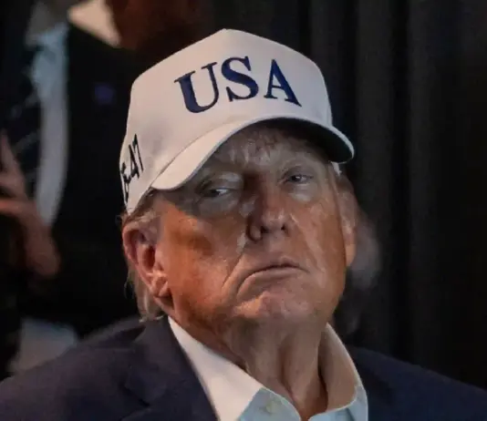 Donald Trump Ține Lumea în Șah, Anulând Negocierile cu Iranul