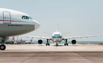 Europa Riscă să Anuleze Zborurile Comerciale din Cauza Războiului din Iran, Avertismentul AIE