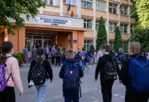 GREVA in Invatamant Pregatita de Sindicate, Guvernul Bolojan sub Presiune Inainte de Motiunea de Cenzura