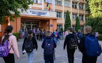 GREVA in Invatamant Pregatita de Sindicate, Guvernul Bolojan sub Presiune Inainte de Motiunea de Cenzura