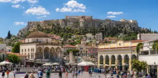 Grecia Vrea să Impună Limite Turismului Înaintea Noului Sezon de Vară