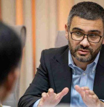 Legea Publicată de Ministrul Muncii pentru Transparentizarea Salariilor din România Ministrul Muncii salarii transparente